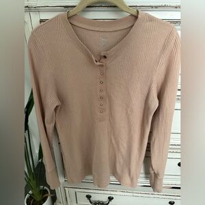Aerie Henley size medium